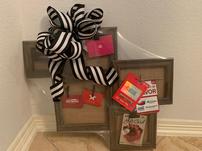 Beautiful Frames with six differents gift cards. 