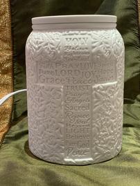 Trust in Him Scentsy Warmer and Wax 202//269