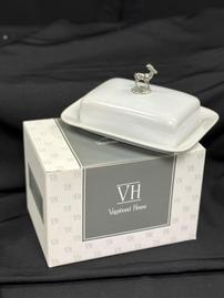 Vagabond House White Butter Dish with Pewter Deer 202//269